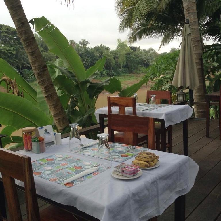 Riverside Guesthouse Luang Prabang Exterior photo