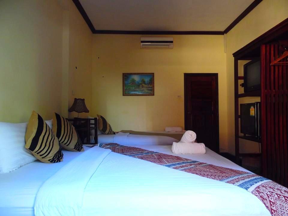 Riverside Guesthouse Luang Prabang Exterior photo